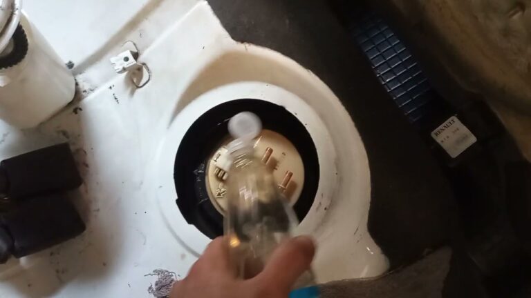 Métodos Eficazes para Limpar Gasolina do Chão