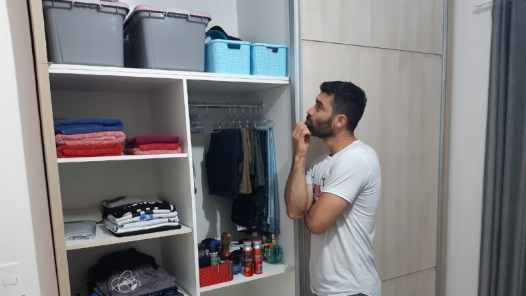 Dicas Pr&aacute;ticas para Limpar Roupeiros por Dentro