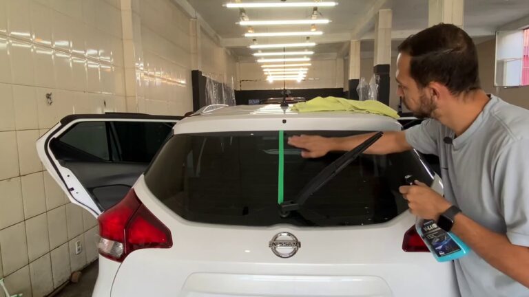 Dicas Eficazes para Limpar Parabrisa com Tinta