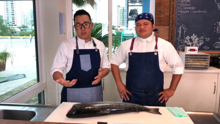 Dicas Pr&aacute;ticas para Limpar Salm&atilde;o no Forno