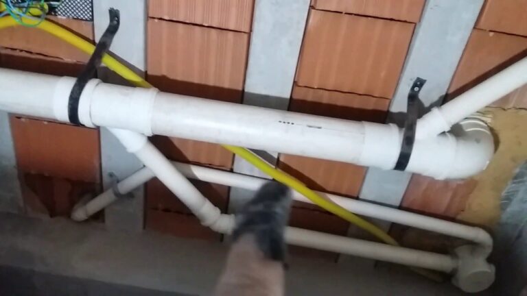 Como Limpar o Ralo da Banheira com Abraçadeira Eficazmente
