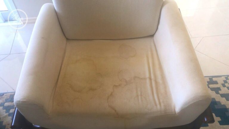 Como Limpar Manchas de Semen no Sofá