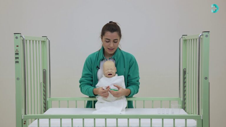 Limpeza Nasal em Bebês: Como e Por Onde Usar Soro Salino