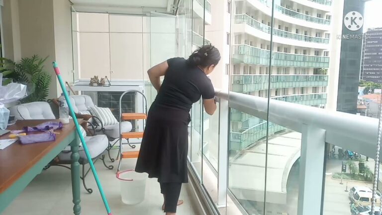 Guia Prático para Limpar Parapeito de Varanda
