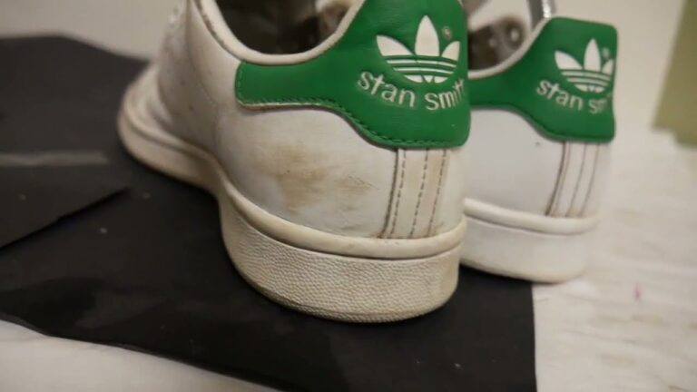 Guia Pr&aacute;tico: Como Limpar Seu Stan Smith Emanando Estilo