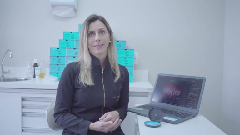 Guia Prático: Como Limpar Seus Alinhadores Invisalign