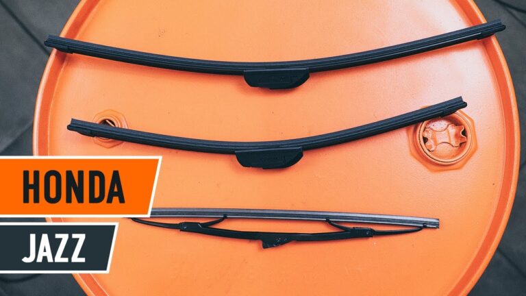 Substitui&ccedil;&atilde;o da Limpa Pingas no Honda Jazz 2011