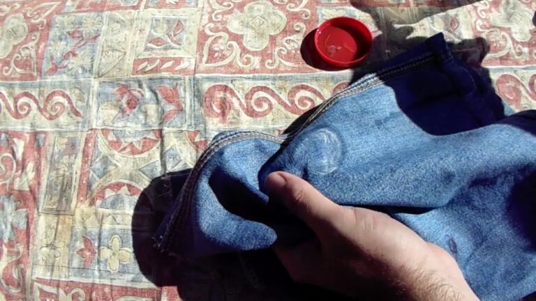 Dicas Eficazes para Remover Tinta de Esferográfica de Calças de Ganga