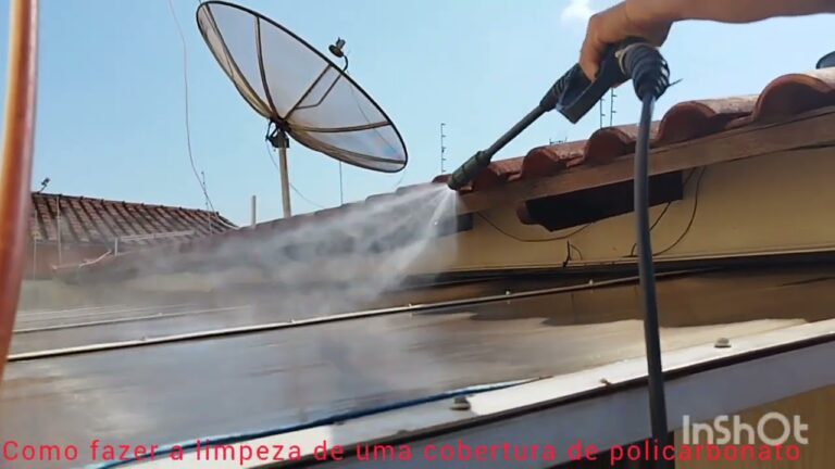 Guia Pr&aacute;tico: Como Limpar Placa de Policarbonato Eficazmente