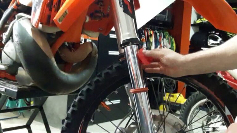 Dicas Eficazes para Limpar Bainhas da Mota