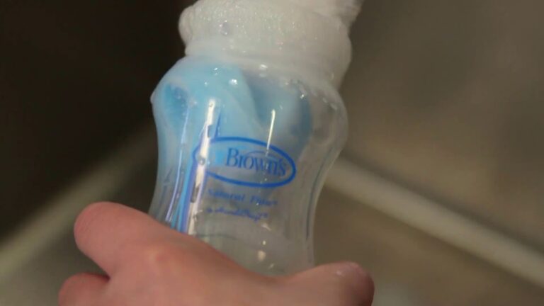 Dicas Eficazes para Limpar Biberões com Facilidade
