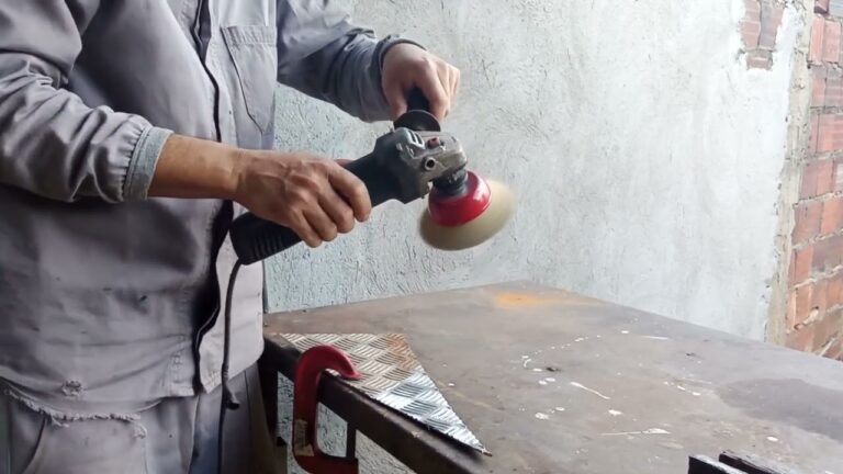 Guia Prático para Limpar Chão de Alumínio