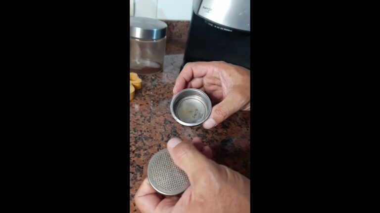 Guia Pr&aacute;tico: Como Limpar o Filtro da M&aacute;quina de Caf&eacute; Expresso